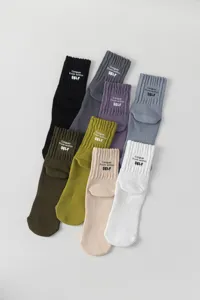 Men's retro mid-tube socks thick knit Japanese streetwear casual crew socks multiple colors