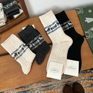 Christmas vintage reindeer snowflake wool socks for women warm winter knit slouch socks
