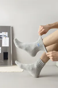 Men's grey crew socks spring autumn breathable cotton casual street fashion embroidery socks