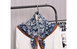 Vintage βελούδινο τετράγωνο μαντήλι με σχέδιο paisley για γυναίκες, ζεστό κασκόλ.