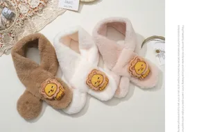 Écharpe croisée en peluche pour enfants hiver chaud mignon dessin animé col doux pelucheux