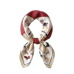 Elegantes Damen Seidentuch mit klassischem Pferde Reitsport Print und gestreiftem Rand.