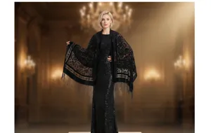 Scialle con frange in jacquard di velluto nero elegante donna boho sciarpa lunga per feste di sera.