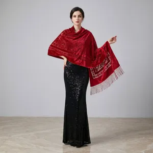 Scialle jacquard in velluto rosso da donna, lunga sciarpa con frange traforata, elegante stola.
