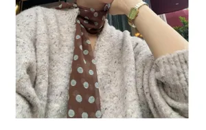 Écharpe longue en soie à pois marron rétro française femme légère accessoire de cou polyvalent