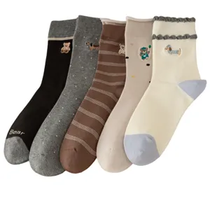Cute cartoon animal embroidered cotton mid-tube socks for women, cozy retro style 5 pairs
