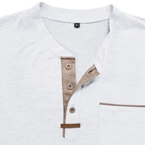 Chemise Henley à manches longues et empiècements gris pour homme avec patte à 3 boutons.