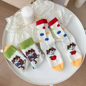 Cute cartoon cat patterned women socks dopamine style colorful cotton casual socks pair