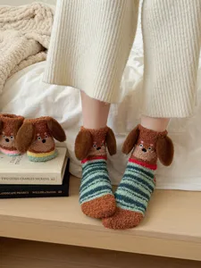 Simpatiche calze invernali spesse in pile corallo con orecchie di cane 3D e design a righe.