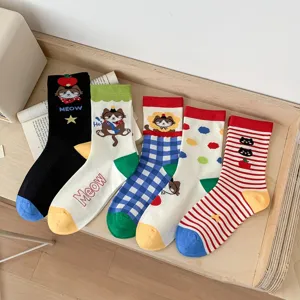 Women's Casual Cute Cartoon Cat Print Cotton Mid-Tube Socks Retro Color Block Design