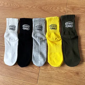 Unisex Casual Monohroma Crew Socks Iaponiko Styl Typose Grammaton Silikonis