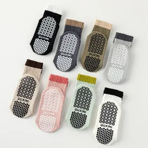 Damen Baumwolle Antirutsch Yoga Socken Verdickt Mittelhoch Sportsocken Für Fitness Tanzen Training Tägliche Freizeit
