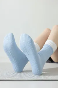 Non-slip yoga socks with grip dots for women, comfortable pilates and fitness sports socks.