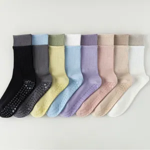 2025 new seamless professional yoga socks women pilates mid tube non slip fitness socks