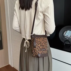Women leopard print crossbody phone bag chic minimalist shoulder bag casual handbag details
