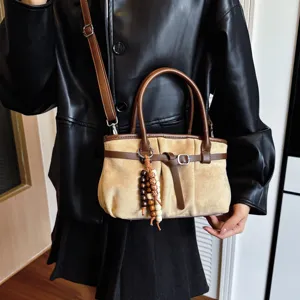 Borsa a tracolla in camoscio vintage da donna, borsa casual con ciondolo di perle