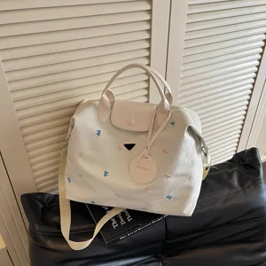 Grote reistas voor vrouwen, stijlvolle shopper en schoudertas voor dagelijks gebruik en reizen.