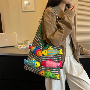 Bellissima borsa shopper in maglia con simpatici pesci 3D colorati, borsa a spalla casual.