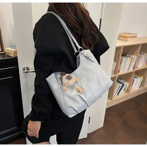 Borsa a tracolla grigia casual da donna, shopper grande capacità per lavoro e viaggi.
