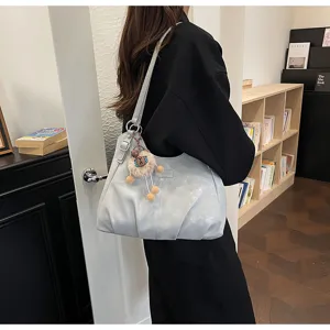 Borsa a tracolla grigia casual da donna, shopper retro di grande capacità con ciondolo peluche.