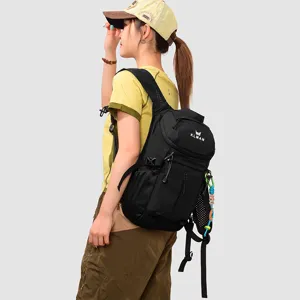 Zaino da trekking nero leggero per uomo e donna, perfetto per viaggi, ciclismo e attività.