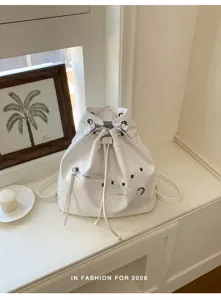 Weißer PU Leder Kordelzug Rucksack Stilvolle Pendler Beuteltasche Große Kapazität Trend
