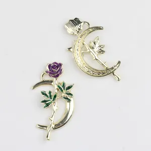 Colgante de luna creciente y rosa de aleación dorada para joyería DIY vista detallada