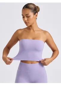 Nahaufnahme des ärmellosen Yoga-Sporttops für Damen mit Fokus auf hervorragende Stoffelastizität.