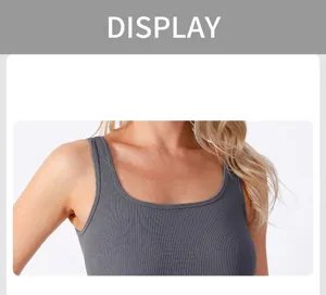 Vue détaillée du débardeur de sport côtelé gris foncé avec un design élégant à col en U.