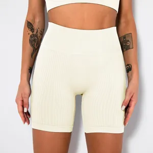 Nahtlose High-Waist Ripp-Fitness-Yogashorts für Damen, po-hebende Sport-Radlerhosen.