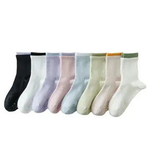 Chaussettes de Yoga Antidérapantes Professionnelles pour Femmes Pilates Fitness Coton Chaussettes de Sport Avec Poignées en Silicone