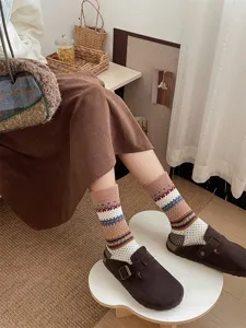 Gezellige vintage Fair Isle gebreide halverwege kousen voor dames, retro streetwear.