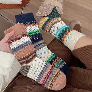 Dames Vintage Fair Isle Gebreide Halverwege Sokken Dik Warm Geometrisch Patroon Casual Katoen Crew Sokken Voor Herfst Winter