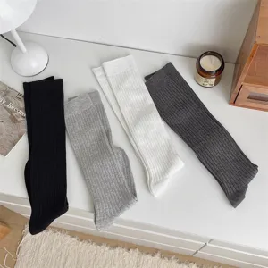 Chaussettes longues femme style français tricot côtelé genou haut noir blanc gris quatre couleurs mode
