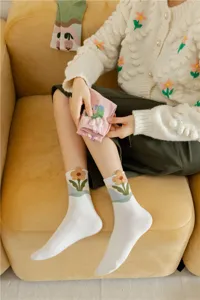 Japanese sweet floral mid-tube cotton socks for women, cute 3D plush flower cozy daily wear