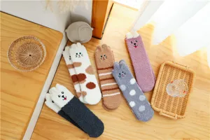 Winter Cartoon niedliche Tier Korallenfleece Damen Socken verdickt warme Schlaf Socken
