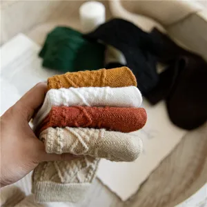 Women vintage diamond pattern wool blend mid tube socks thick warm casual winter socks