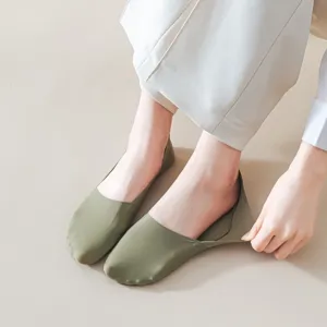 Atmungsaktive Eisseide Bootssocken extrem flach unsichtbare Socken mit Silikon Fersenschutz