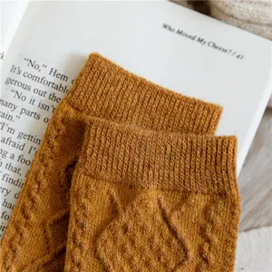 Women thick warm wool blend diamond pattern mid-tube socks retro casual winter daily wear