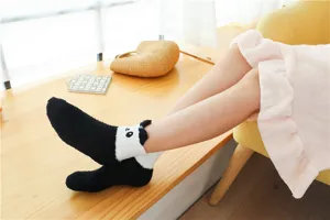 Kuschelige Korallenfleece Panda Schlafsocken für Damen, dicke warme Wintersocken flauschig.