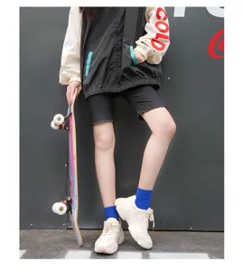 Calzini a tubo medio tinta unita stile coreano per studenti assorbente sudore casual