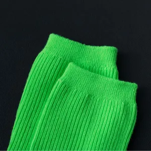 Neongrüne Damen Rippsocken im Candydesign, bequeme Baumwollsocken für den täglichen Alltag.
