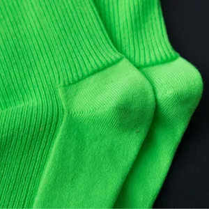 Neon grüne gerippte Damen Socken, einfarbige Baumwollsocken im lässigen Candy Stil neu.