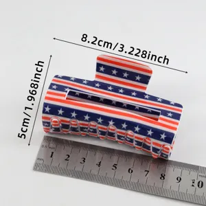 Maatweergave van de haarklem met Amerikaanse vlag met een lengte van 8,2 cm en 5 cm