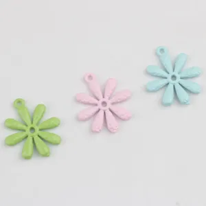 Gekleurde emaille madeliefje bedels van legering voor DIY armbanden kettingen oorbellen.