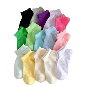 Bunte Bonbonfarbene Baumwoll-Sneakersocken im Set, atmungsaktive dünne Damen Sommer Kurzsocken.