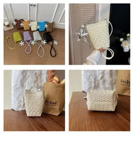 Geflochtene Mini Handytasche stilvolle Umhängetasche mit Stern Anhänger schick neu