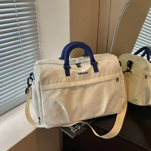 Large capacity travel duffel bag with star moon pattern, stylish handbag and shoulder bag.