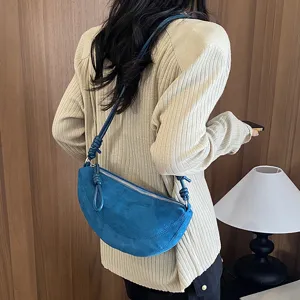 Sac à bandoulière demi-lune en daim rétro pour femme sac croissant style automne chic