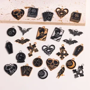 Gotische zwart-gouden legering bedels set, DIY hangers voor kettingen en armbanden.